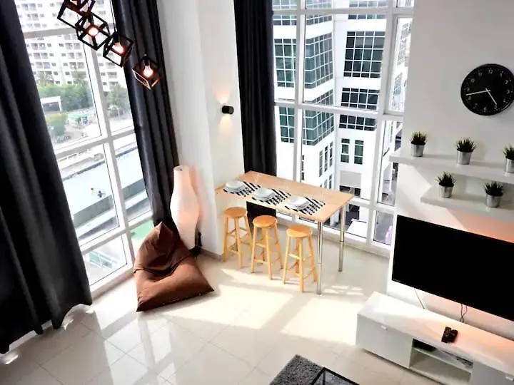Maritime Suites George Town